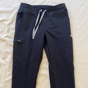 FIGS Women’s Yola Skinny Scrub Pant